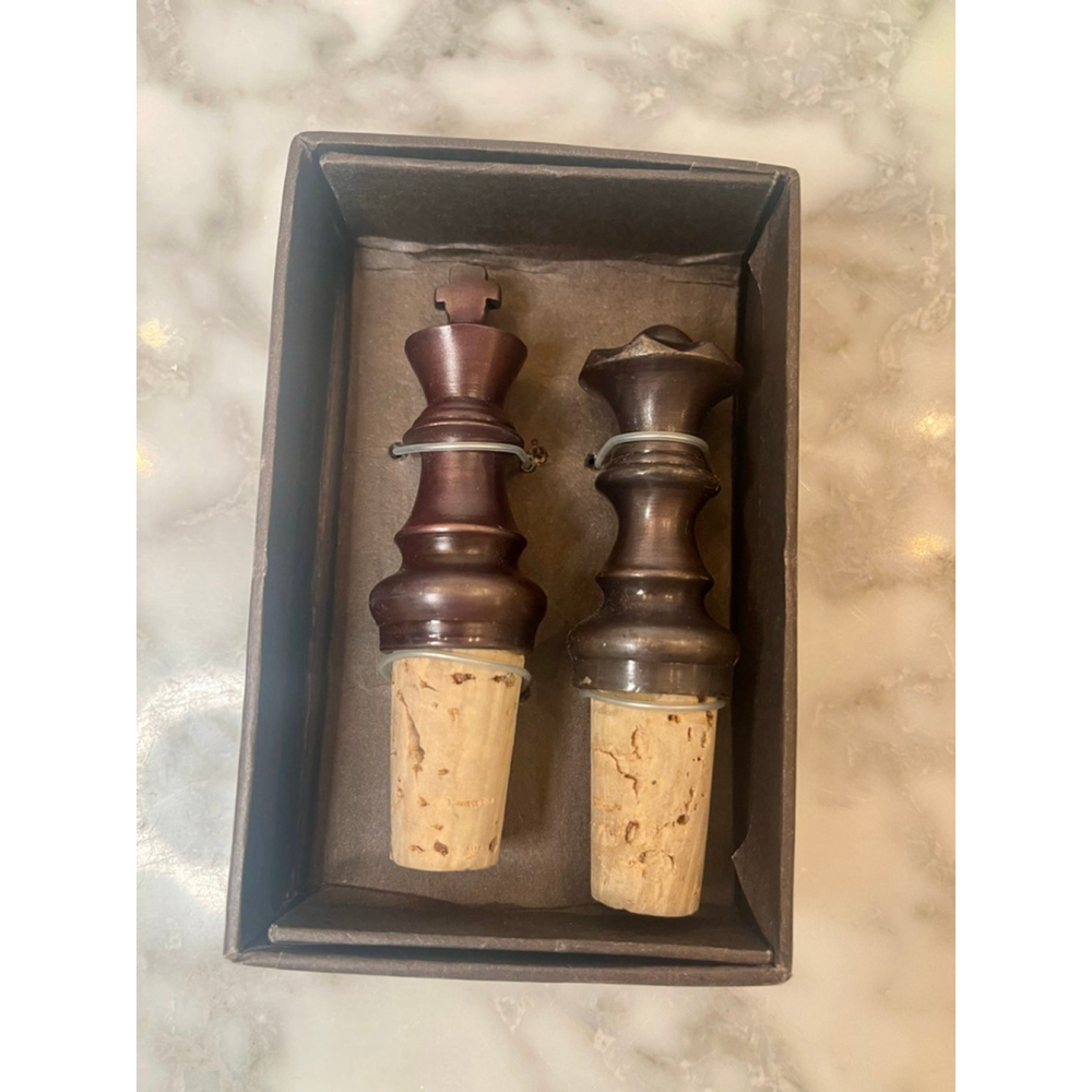 Bronze Chess King & Queen Wine Bottle Stoppers Metal & Cork Barware Set